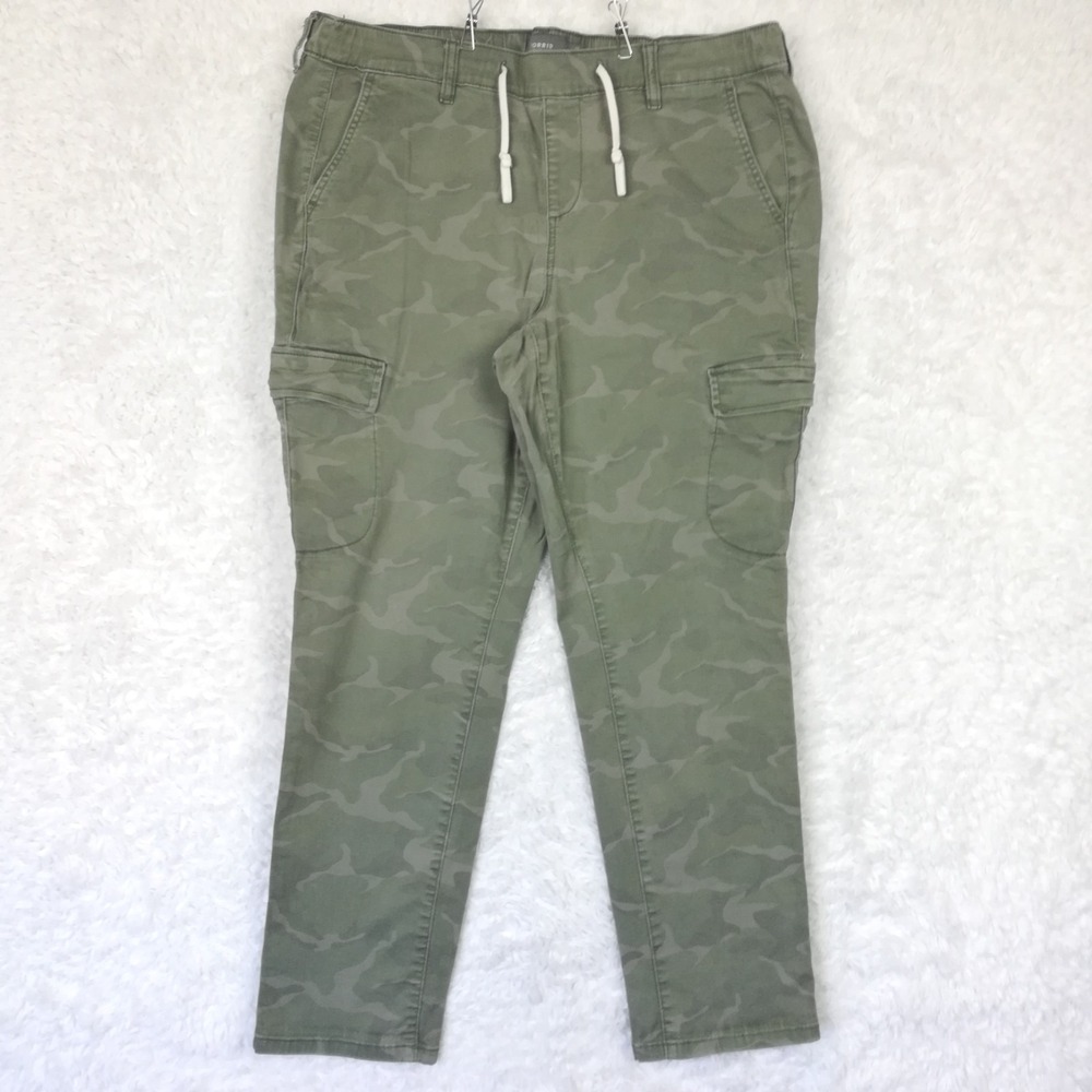 Torrid Womens Pants Weekend Straight Cargo Green Camo Pull On High Rise 2 2X